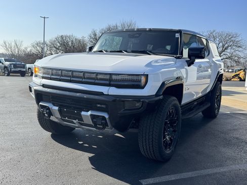 New 2026 GMC Hummer EV SUV image 2