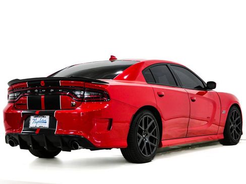 Used 2019 Dodge Charger Scat Pack w/ Harman/Kardon Audio Group RWD image 6