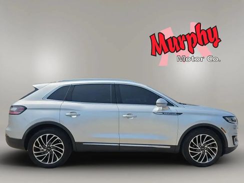 Used 2019 Lincoln Nautilus Reserve FWD image 9