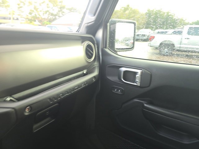 Used 2019 Jeep Wrangler Sport AWD/4WD image 14