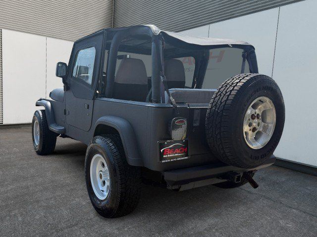 Used 1993 Jeep Wrangler 4WD image 3