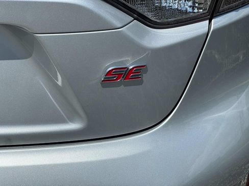 Used 2025 Toyota Corolla SE FWD image 6