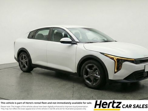 Used 2025 Kia K4 FWD image 1
