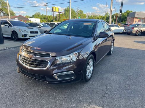 Used 2015 Chevrolet Cruze LT FWD image 6