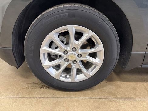 Used 2020 Chevrolet Equinox LT FWD image 12