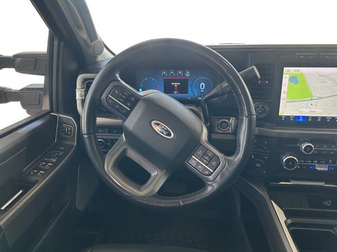 Used 2023 Ford F350 Lariat w/ Tow Technology Package AWD/4WD image 13