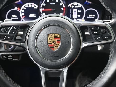 Used 2022 Porsche Cayenne AWD/4WD image 20