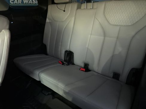 Used 2022 Hyundai Palisade SEL w/ Premium Package FWD image 24