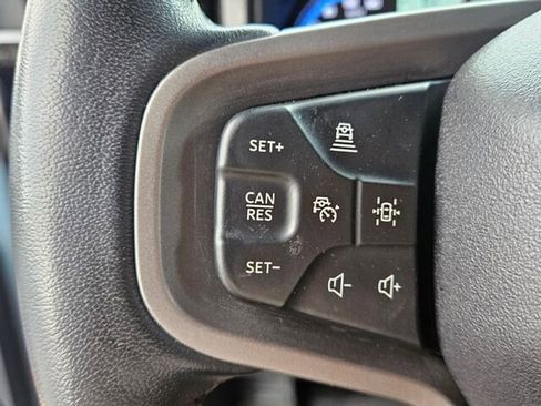 Used 2023 Ford Bronco Badlands image 28