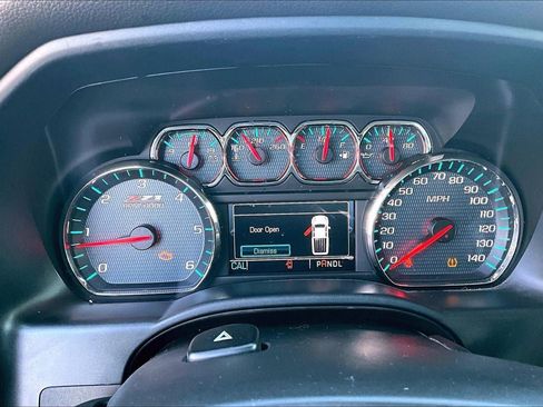 Used 2018 Chevrolet Silverado 1500 LTZ Z71 w/ LTZ Plus Package image 18