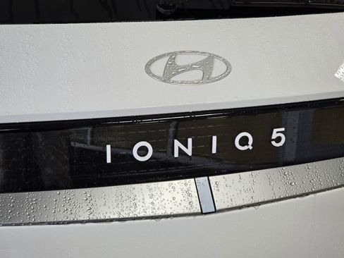 New 2026 Hyundai Ioniq 5 SEL image 15