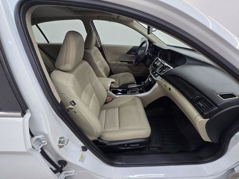 Used 2014 Honda Accord EX-L image 17
