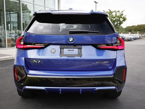 Used 2026 BMW X1 xDrive28i w/ Technology Package AWD/4WD image 11