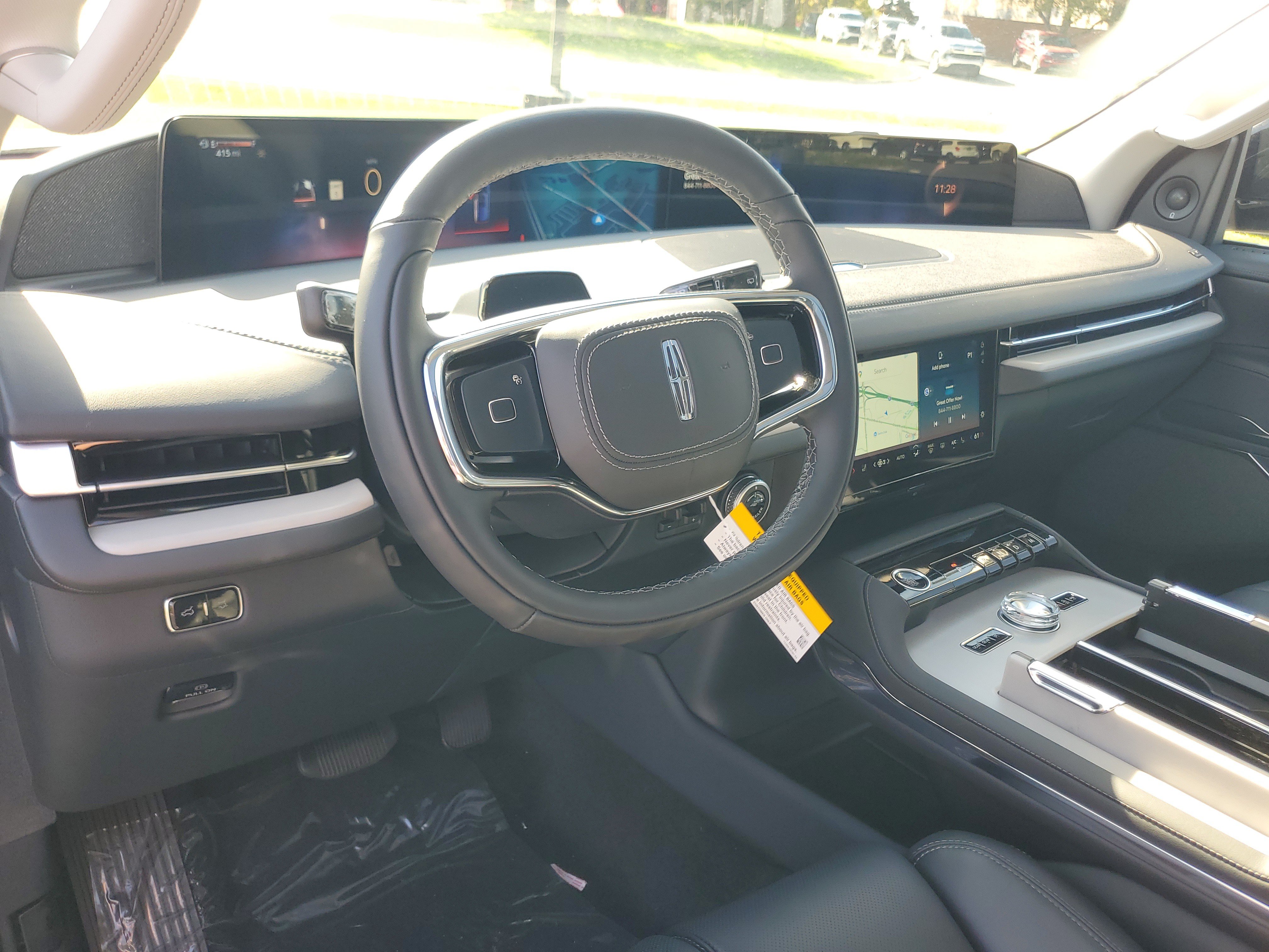 New 2027 Lincoln Navigator Reserve AWD/4WD image 14