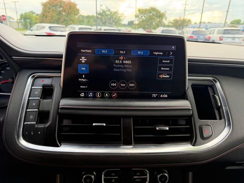 Used 2021 Chevrolet Suburban RST w/ Luxury Package AWD/4WD image 10