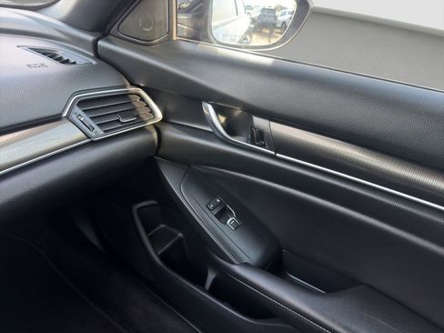 Used 2022 Honda Accord Sport image 17
