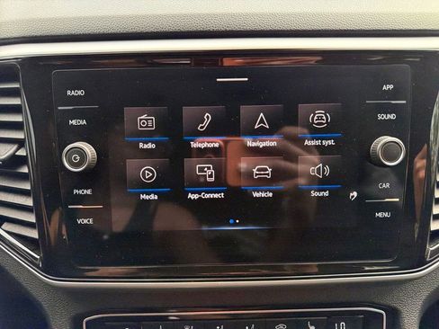 Used 2022 Volkswagen Atlas Cross Sport SE AWD/4WD image 21