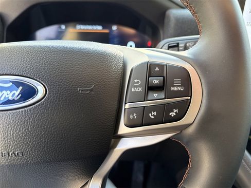 Used 2025 Ford Explorer Active image 20