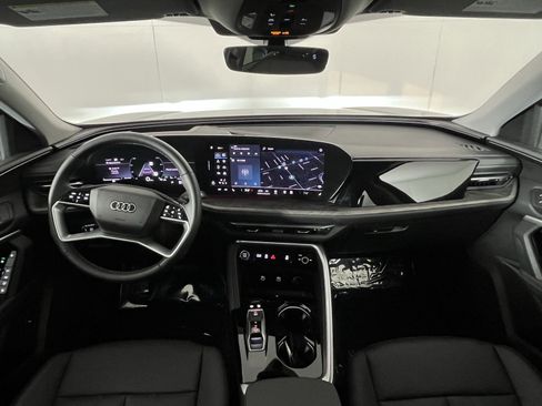 Used 2025 Audi Q5 Premium Plus w/ Premium Plus image 15