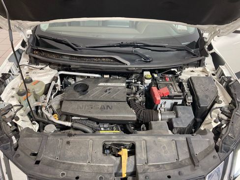 Used 2023 Nissan Rogue SV image 26