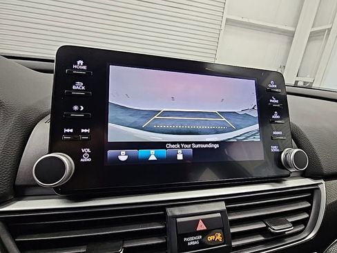 Used 2020 Honda Accord Sport image 18