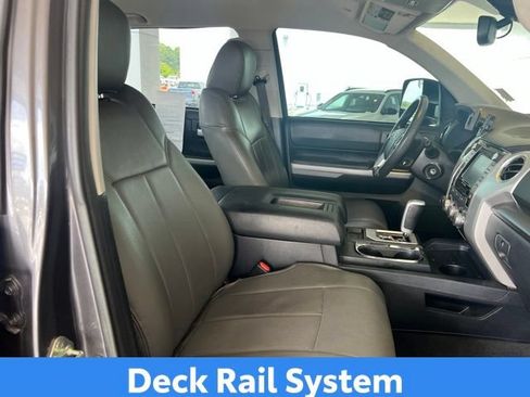 Used 2019 Toyota Tundra SR5 w/ SR5 Upgrade Package AWD/4WD image 11