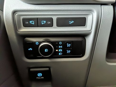 Certified 2023 Ford F150 XLT w/ Equipment Group 302A High image 23