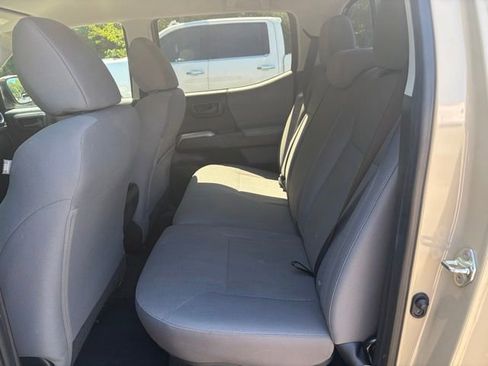 Used 2019 Toyota Tacoma SR5 RWD image 14