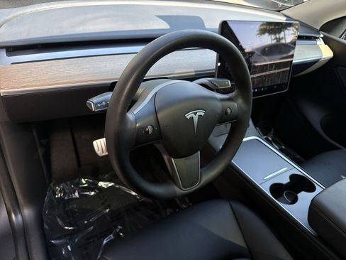 Used 2021 Tesla Model Y Performance AWD/4WD image 14