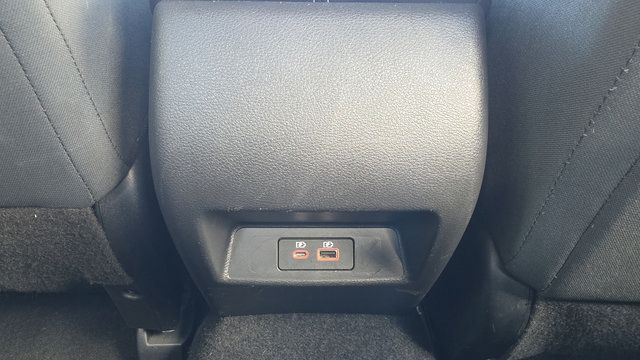 Used 2025 Nissan Altima 2.5 SV FWD image 11