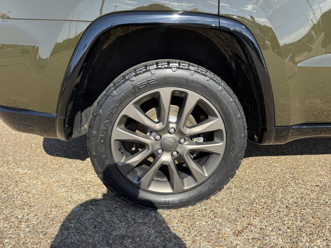 Used 2017 Jeep Grand Cherokee Limited 75th Anniversary AWD/4WD image 6