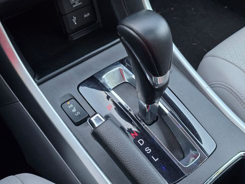 Used 2014 Honda Accord EX-L image 35