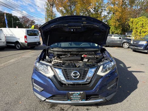 Used 2017 Nissan Rogue S image 11