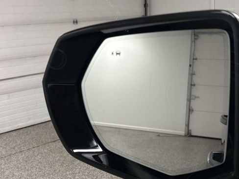 Used 2023 Chevrolet Tahoe Z71 w/ Luxury Package image 58