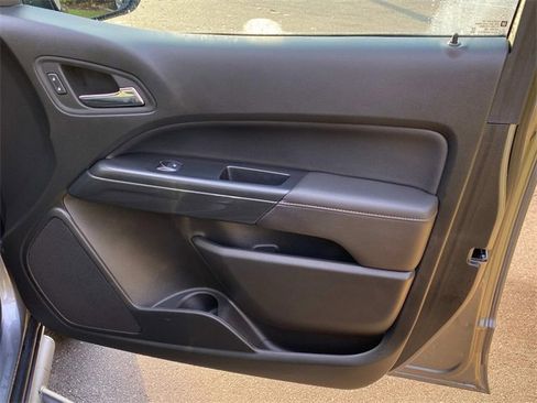 Used 2022 GMC Canyon AT4 w/ Driver Alert Package image 38