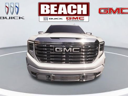 Used 2023 GMC Sierra 1500 Denali AWD/4WD image 9