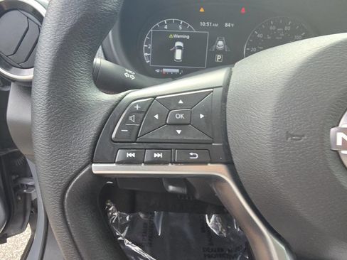 Used 2024 Nissan Kicks SV w/ Interior Electronics Package FWD image 22