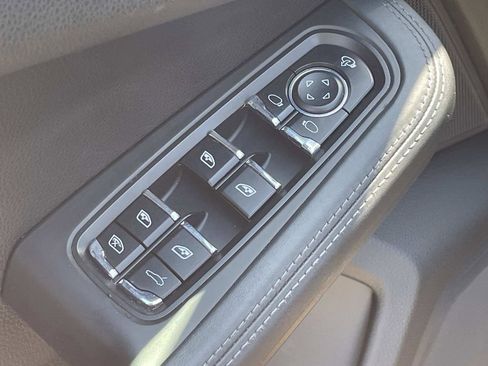Used 2015 Porsche Macan S AWD/4WD image 13
