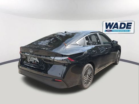 Used 2026 Nissan Sentra SV w/ SV Convenience Package FWD image 5