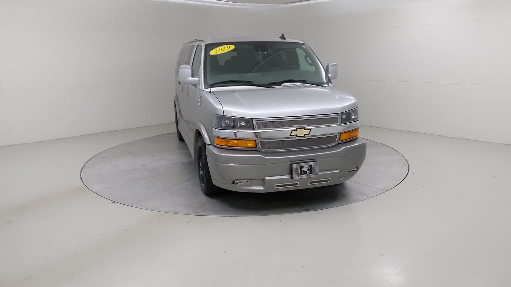 Used 2020 Chevrolet Express 2500 w/ Enhanced Convenience Package RWD image 8