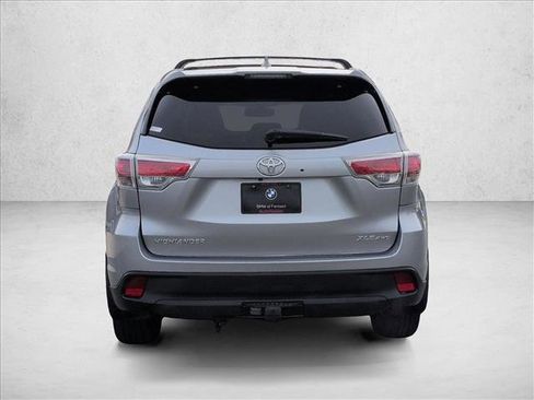 Used 2016 Toyota Highlander XLE image 7