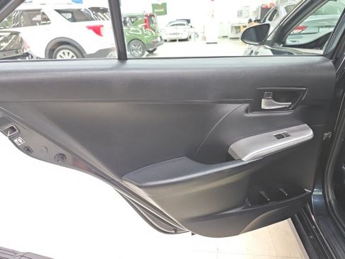 Used 2012 Toyota Camry SE FWD image 13