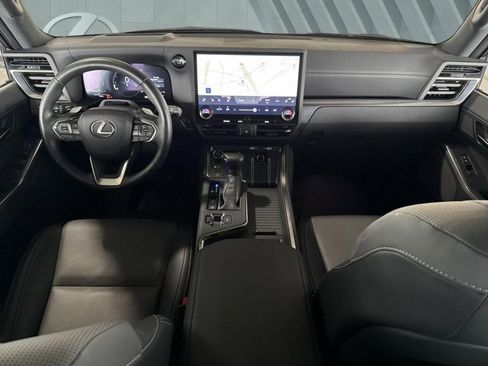 Certified 2025 Lexus GX 550 w/ Accessory Package (2T) AWD/4WD image 13
