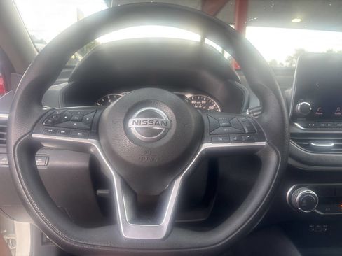 Used 2020 Nissan Altima 2.5 S FWD image 10