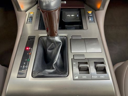 Used 2019 Lexus GX 460 Premium AWD/4WD image 22