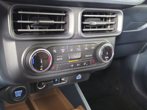 Used 2022 Ford Maverick Lariat w/ Lariat Luxury Package FWD image 19