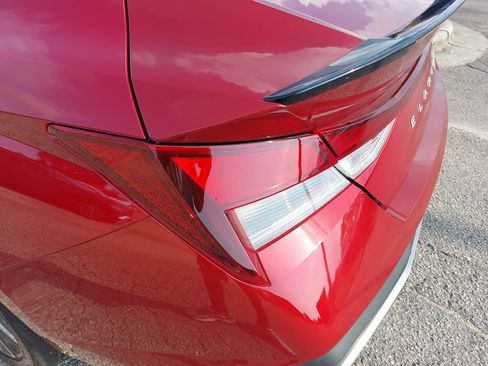 Certified 2025 Hyundai Elantra Sport FWD image 36