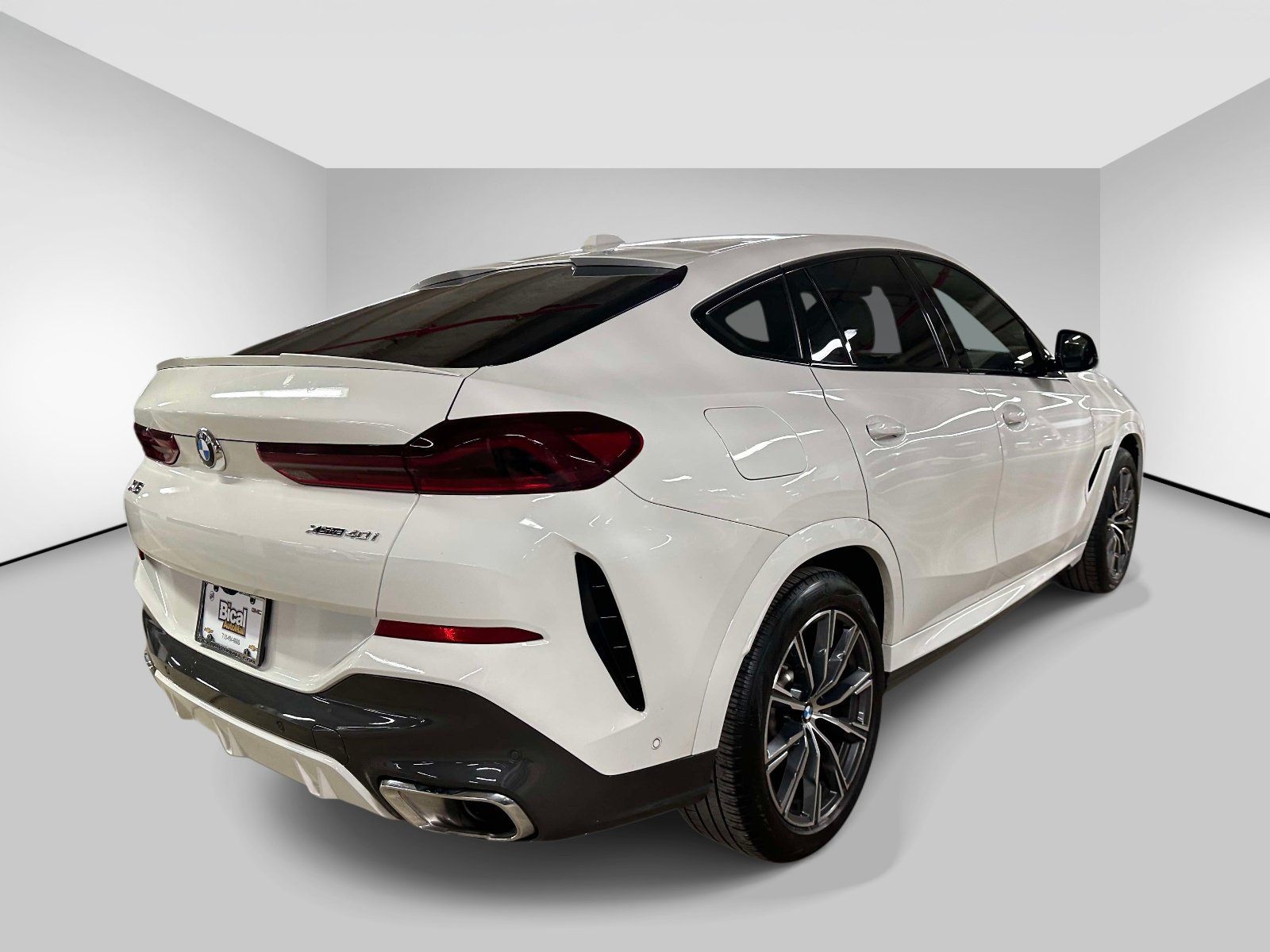 Used 2026 BMW X6 xDrive40i AWD/4WD image 5