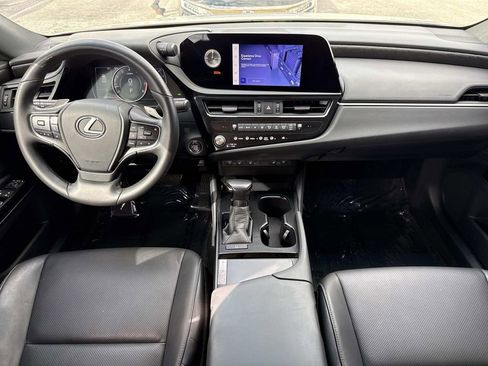 Used 2024 Lexus ES 350 350 w/ Premium Package image 16