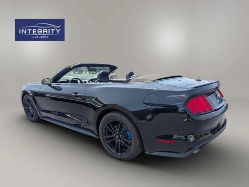 Used 2016 Ford Mustang Premium RWD image 4